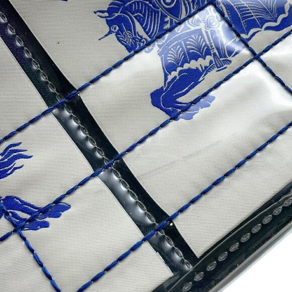 BURBERRY White Clutch Bag - Picture 9 of 11